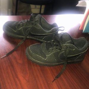 Nike Court Borough Low